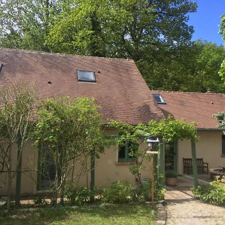 Gite D'Etape Du Tilleul, 4-8 Personnes La Celle-les-Bordes Exteriér fotografie