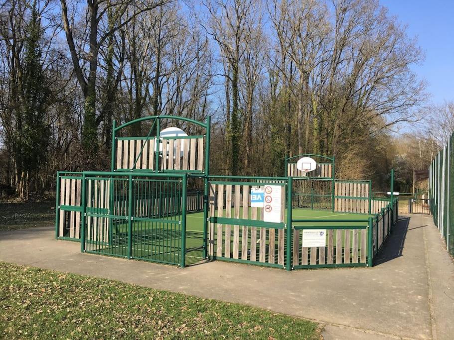 Gite D'Etape Du Tilleul, 4-8 Personnes La Celle-les-Bordes Exteriér fotografie